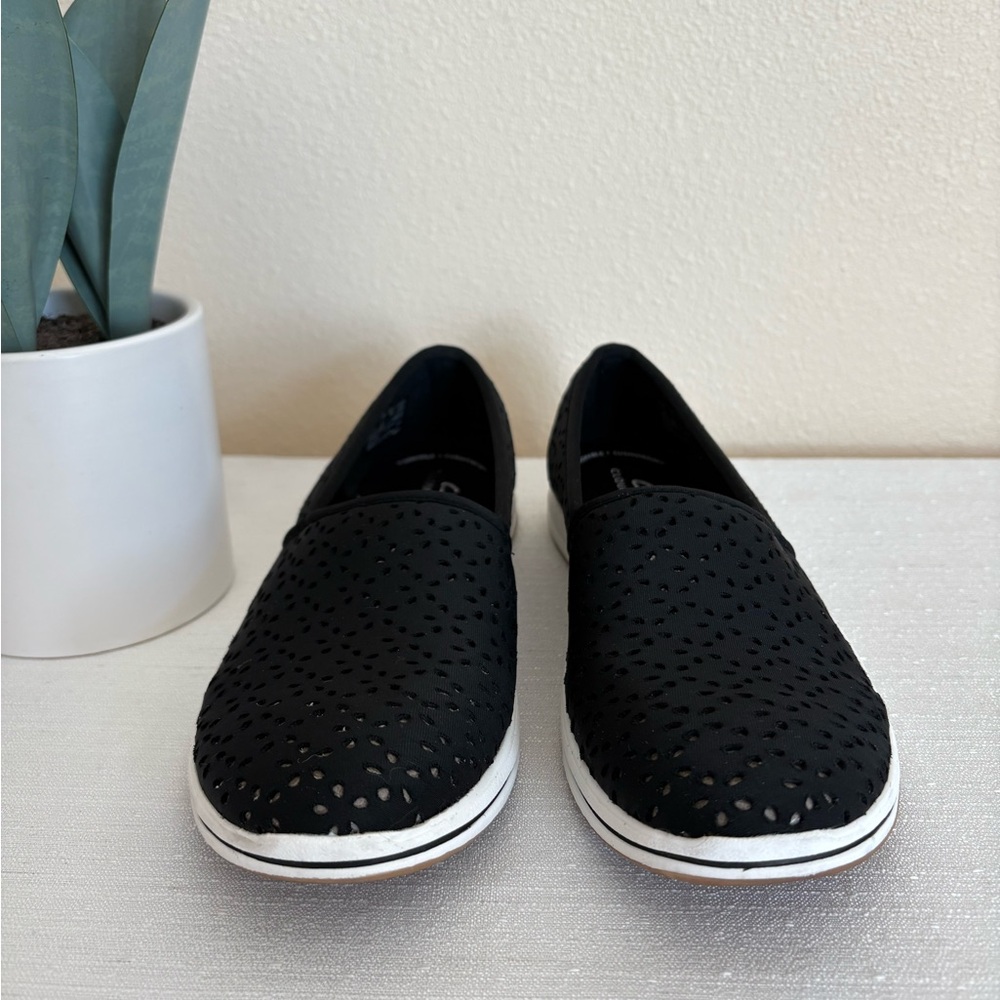 Clarks Cloudsteppers Black Perforated Textile Sli… - image 8